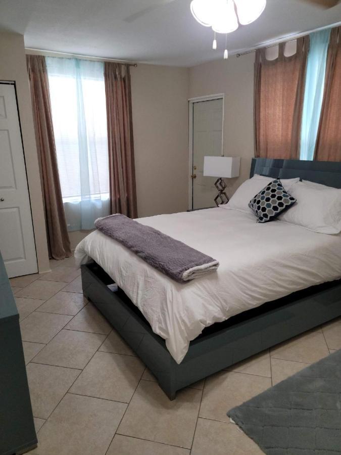 Holiday home Hidden Quiet Gem Close To Everything!!! Sarasota